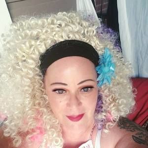 Meet your Posher, Elodie